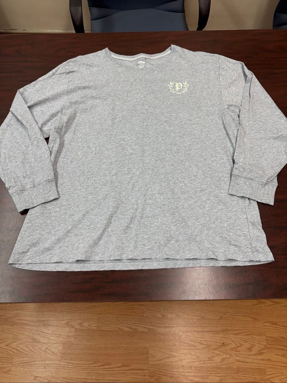 PINK Victoria’s Secret Grey Halloween Campus Long Sleeve Shirt Size X-Large
